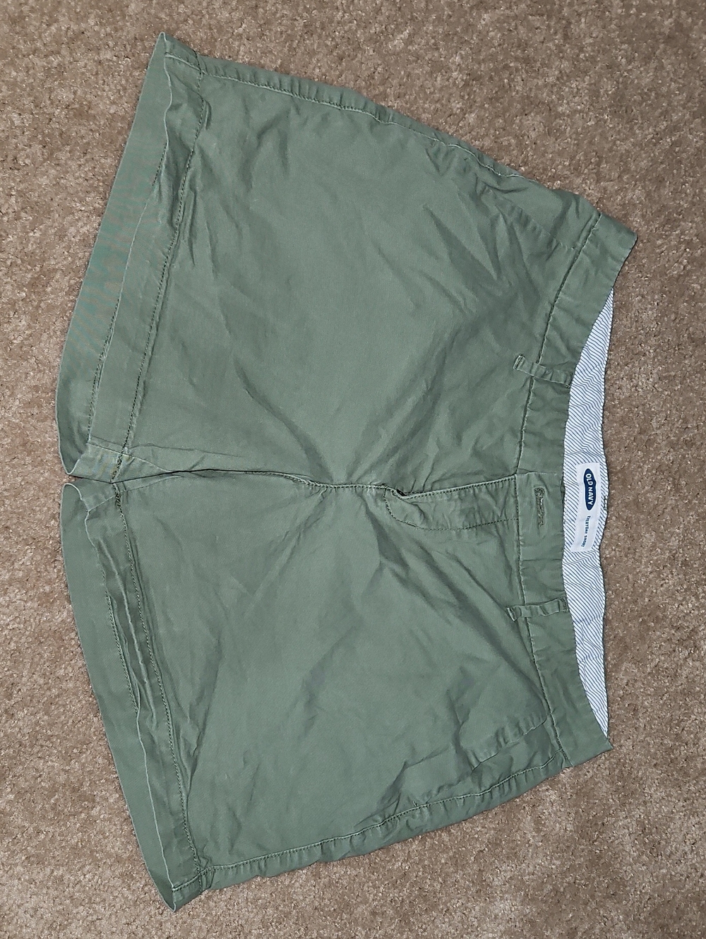Old Navy Men's Sage Green Everyday Shorts